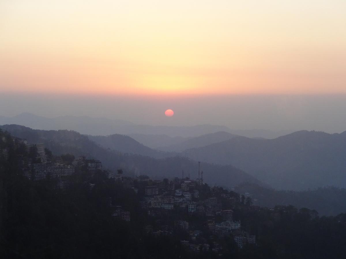 Hotel Dhroov By Mystical Views Shimla Eksteriør billede